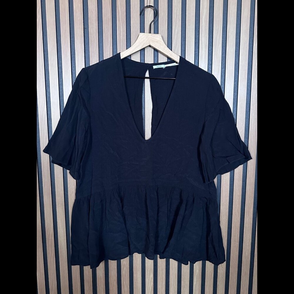 Kimchi Blue Blouse Small Womens Black Keyhole Deep V Neck Half Sleeve